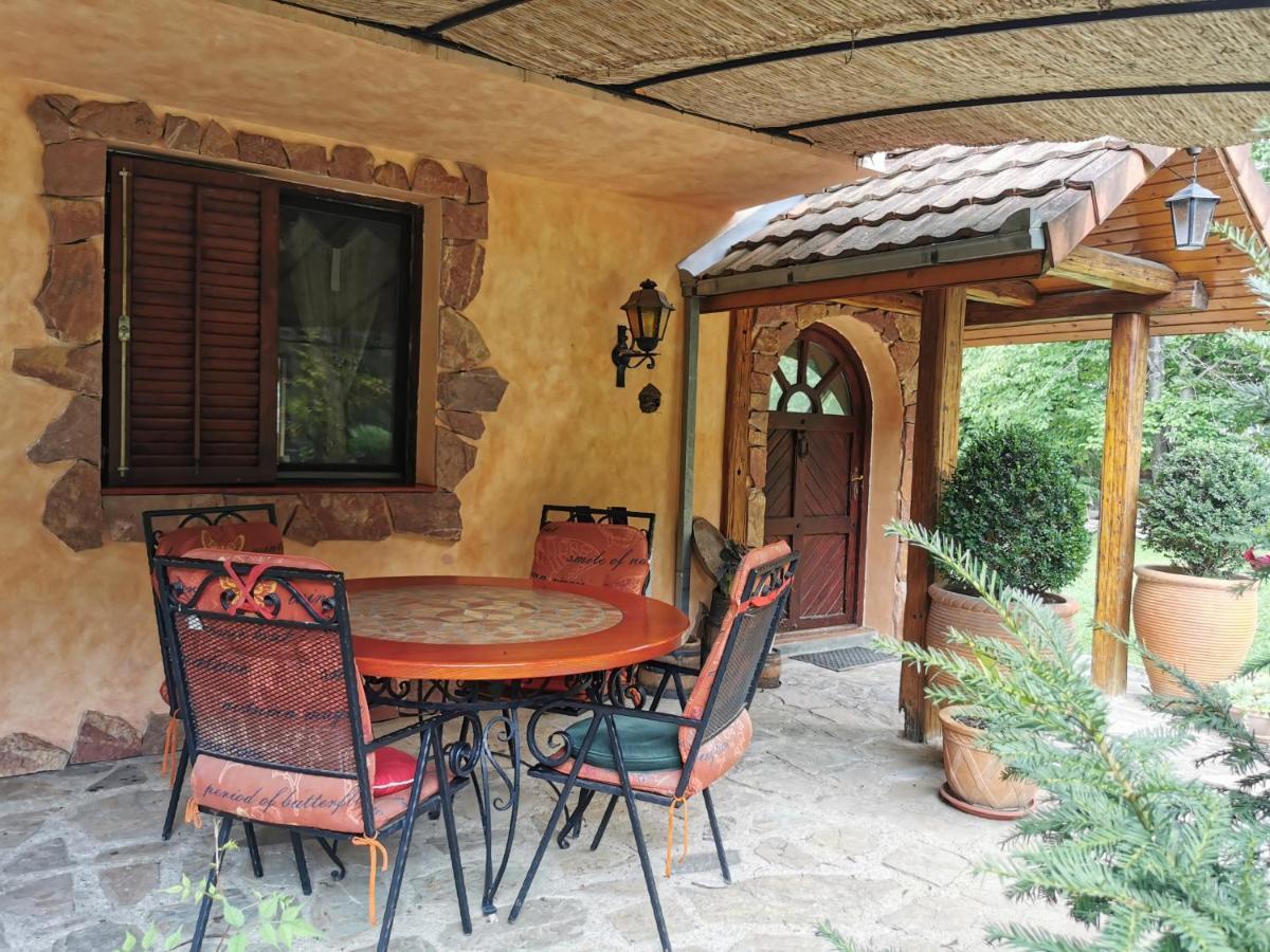Vikendica Kraj Dunava Oaza Banostor Εξωτερικό φωτογραφία